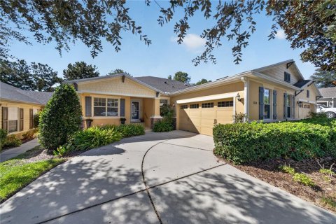 Villa ou maison à Mount Dora, Floride 3 chambres, 154.5 m2 № 2419378