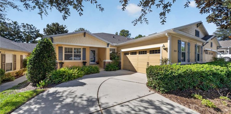 Villa ou maison à Mount Dora, Floride 3 chambres, 154.5 m2 № 2419378
