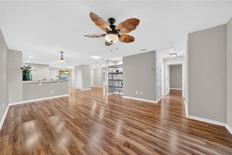 Villa ou maison à vendre à Mount Dora, Floride: 3 chambres, 154.5 m2 № 2419378 - photo 7