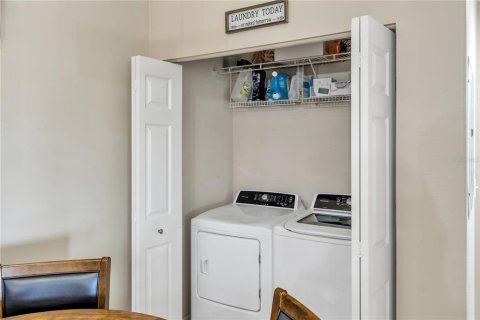 Copropriété à louer à New Port Richey, Floride: 3 chambres, 114.08 m2 № 2167799 - photo 2