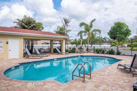 Copropriété à louer à New Port Richey, Floride: 3 chambres, 114.08 m2 № 2167799 - photo 14