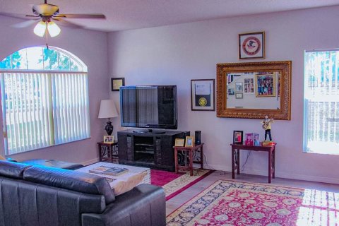Casa en venta en Kissimmee, Florida, 4 dormitorios, 264.49 m2 № 1876608 - foto 12