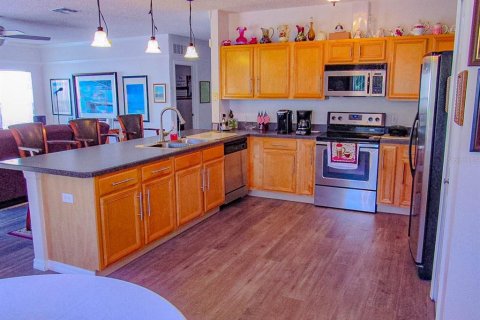 Casa en venta en Kissimmee, Florida, 4 dormitorios, 264.49 m2 № 1876608 - foto 11