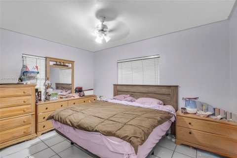 Propiedad comercial en venta en Miami, Florida, 235.23 m2 № 1972314 - foto 19