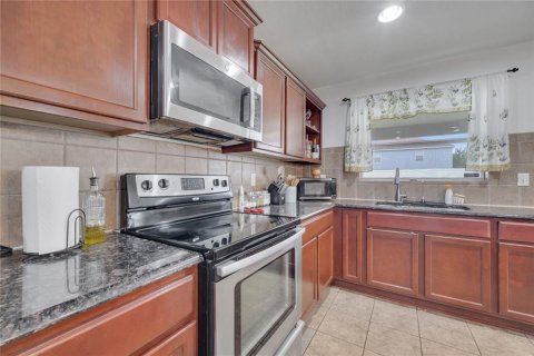 House in Orlando, Florida 4 bedrooms, 200.02 sq.m. № 1856218 - photo 24