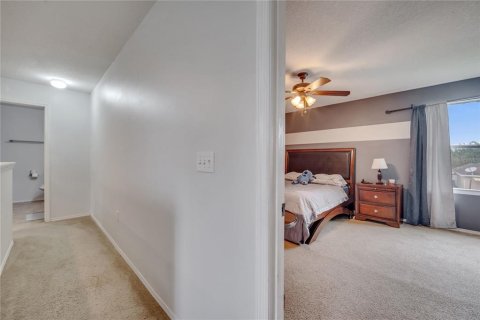 House in Orlando, Florida 4 bedrooms, 200.02 sq.m. № 1856218 - photo 3