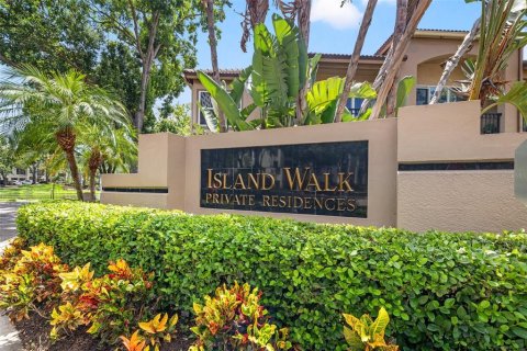 Condo in Tampa, Florida, 3 bedrooms  № 1819409 - photo 29