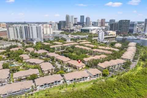 Condo in Tampa, Florida, 3 bedrooms  № 1819409 - photo 2