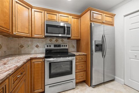 Condo in Tampa, Florida, 3 bedrooms  № 1819409 - photo 11