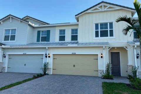 Townhouse in Hollywood, Florida 3 bedrooms, 201.13 sq.m. № 2145948 - photo 4