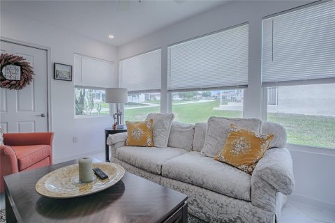 Casa en venta en The Villages, Florida, 3 dormitorios, 129.32 m2 № 1721441 - foto 12