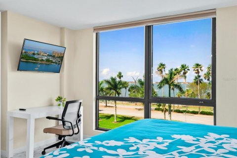 Condo in Sarasota, Florida, 2 bedrooms  № 1761067 - photo 28