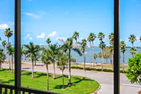 Condo in Sarasota, Florida, 2 bedrooms  № 1761067 - photo 6