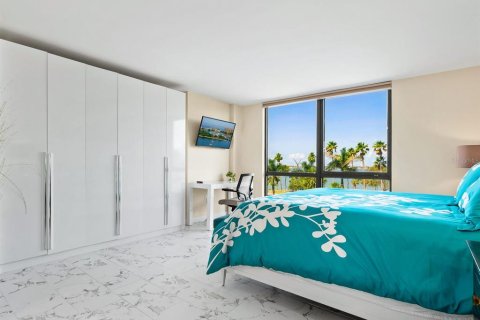 Condo in Sarasota, Florida, 2 bedrooms  № 1761067 - photo 27