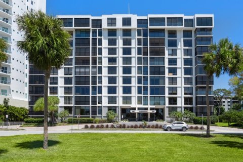 Condo in Sarasota, Florida, 2 bedrooms  № 1761067 - photo 3
