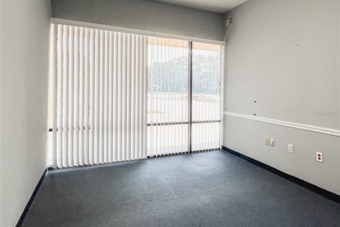Immobilier commercial à louer à Sanford, Floride: 8361.95 m2 № 1553014 - photo 3