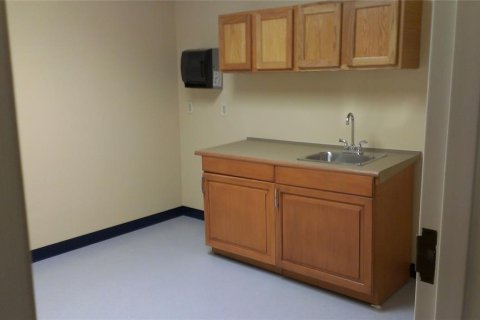 Immobilier commercial à louer à Sanford, Floride: 8361.95 m2 № 1553014 - photo 7