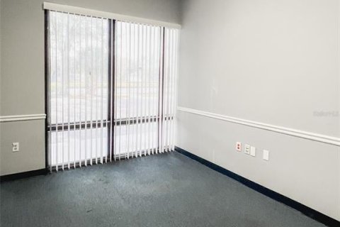 Immobilier commercial à louer à Sanford, Floride: 8361.95 m2 № 1553014 - photo 5