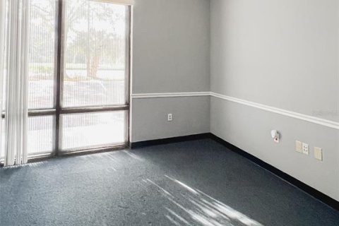 Immobilier commercial à louer à Sanford, Floride: 8361.95 m2 № 1553014 - photo 6