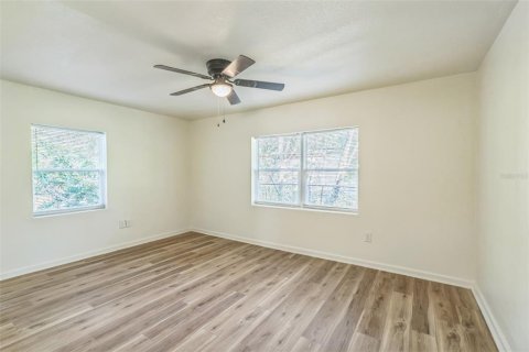 House in Jacksonville, Florida 4 bedrooms, 135.54 sq.m. № 1535276 - photo 10