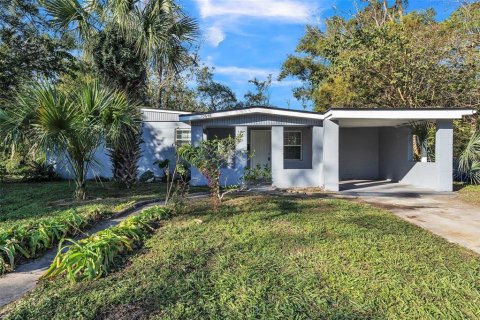 House in Jacksonville, Florida 4 bedrooms, 135.54 sq.m. № 1535276 - photo 2