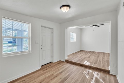 House in Jacksonville, Florida 4 bedrooms, 135.54 sq.m. № 1535276 - photo 8