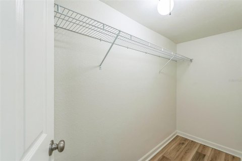House in Jacksonville, Florida 4 bedrooms, 135.54 sq.m. № 1535276 - photo 13