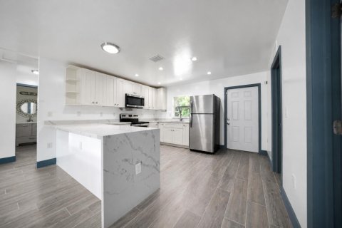 Villa ou maison à vendre à Miami, Floride: 3 chambres, 102.56 m2 № 2083380 - photo 4