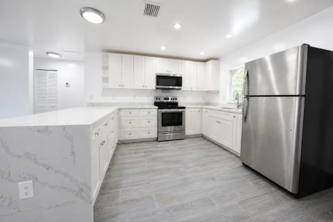 Villa ou maison à vendre à Miami, Floride: 3 chambres, 102.56 m2 № 2083380 - photo 6