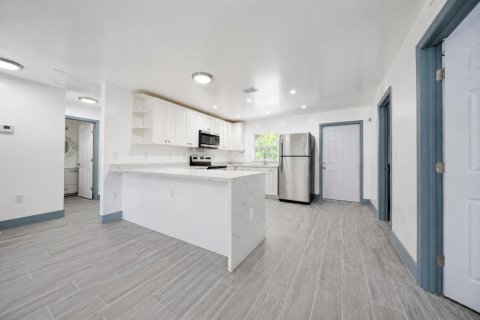 Villa ou maison à vendre à Miami, Floride: 3 chambres, 102.56 m2 № 2083380 - photo 5