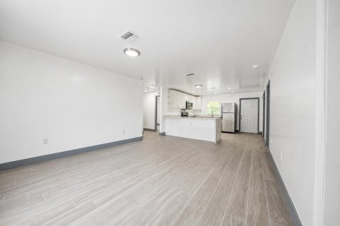 Villa ou maison à vendre à Miami, Floride: 3 chambres, 102.56 m2 № 2083380 - photo 2