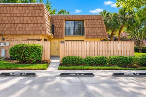 Copropriété à louer à Orlando, Floride: 2 chambres, 119.38 m2 № 2411499 - photo 2
