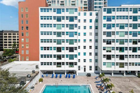 Condominio en venta en Sarasota, Florida, 1 dormitorio, 76.18 m2 № 1735431 - foto 19
