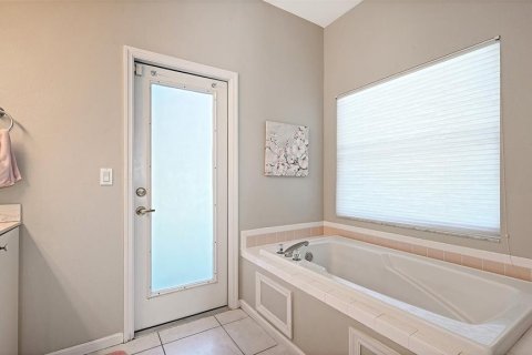 Villa ou maison à vendre à Sarasota, Floride: 3 chambres, 214.6 m2 № 2418666 - photo 23
