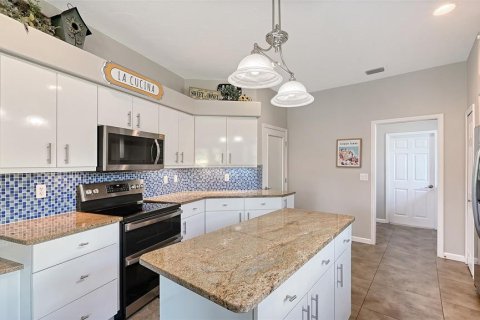 Villa ou maison à vendre à Sarasota, Floride: 3 chambres, 214.6 m2 № 2418666 - photo 17