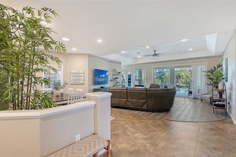 Villa ou maison à vendre à Sarasota, Floride: 3 chambres, 214.6 m2 № 2418666 - photo 5