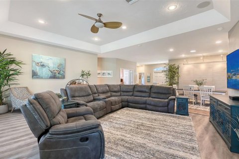 Villa ou maison à vendre à Sarasota, Floride: 3 chambres, 214.6 m2 № 2418666 - photo 10