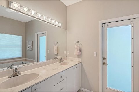 Villa ou maison à vendre à Sarasota, Floride: 3 chambres, 214.6 m2 № 2418666 - photo 21
