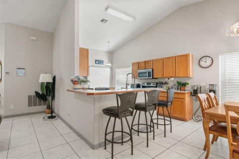 Villa ou maison à louer à Kissimmee, Floride: 4 chambres, 143.63 m2 № 2424192 - photo 7