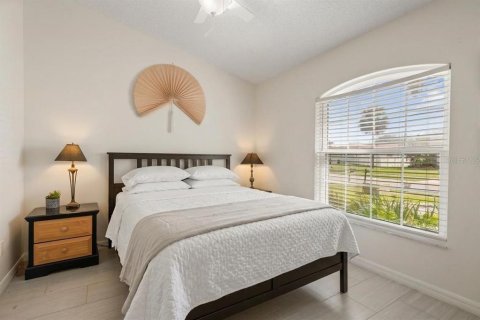 Villa ou maison à louer à Kissimmee, Floride: 4 chambres, 143.63 m2 № 2424192 - photo 11