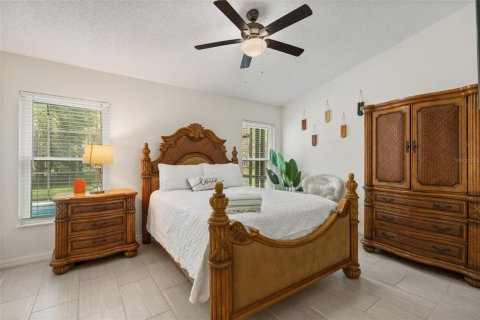 Villa ou maison à louer à Kissimmee, Floride: 4 chambres, 143.63 m2 № 2424192 - photo 12