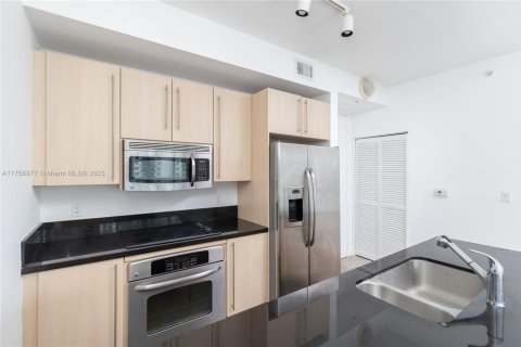 Copropriété à vendre à Miami, Floride: 2 chambres, 94.11 m2 № 1706894 - photo 28