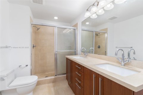 Copropriété à vendre à Miami, Floride: 2 chambres, 94.11 m2 № 1706894 - photo 3