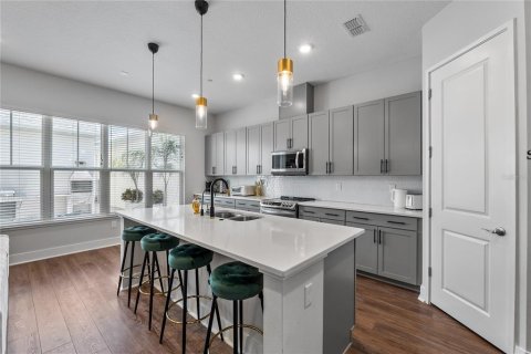Townhouse in Orlando, Florida 3 bedrooms, 193.33 sq.m. № 1805916 - photo 13