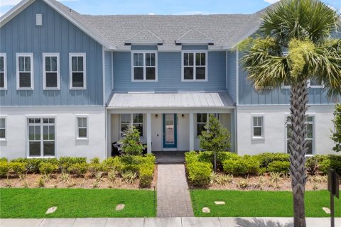 Townhouse in Orlando, Florida 3 bedrooms, 193.33 sq.m. № 1805916 - photo 2