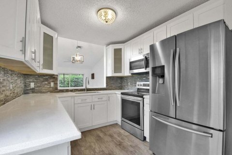 Townhouse in Wellington, Florida 3 bedrooms, 147.25 sq.m. № 2086704 - photo 23