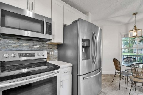 Townhouse in Wellington, Florida 3 bedrooms, 147.25 sq.m. № 2086704 - photo 21