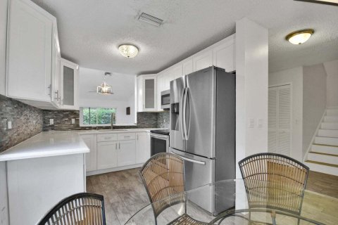 Townhouse in Wellington, Florida 3 bedrooms, 147.25 sq.m. № 2086704 - photo 24