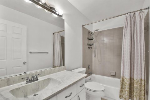 Townhouse in Wellington, Florida 3 bedrooms, 147.25 sq.m. № 2086704 - photo 26