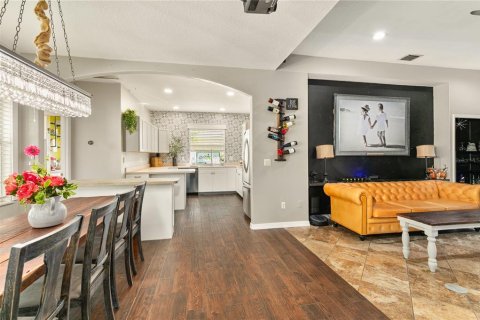 Villa ou maison à vendre à Eustis, Floride: 3 chambres, 189.89 m2 № 1676051 - photo 4